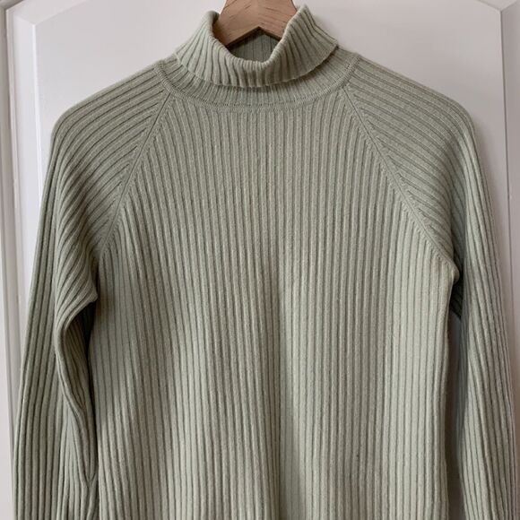 Vintage Mendocino 100% Cashmere Ribbed mint green Turtleneck Sweater size Medium - Picture 1 of 7